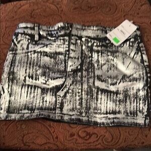 Stylish Black and White Women's Skirt